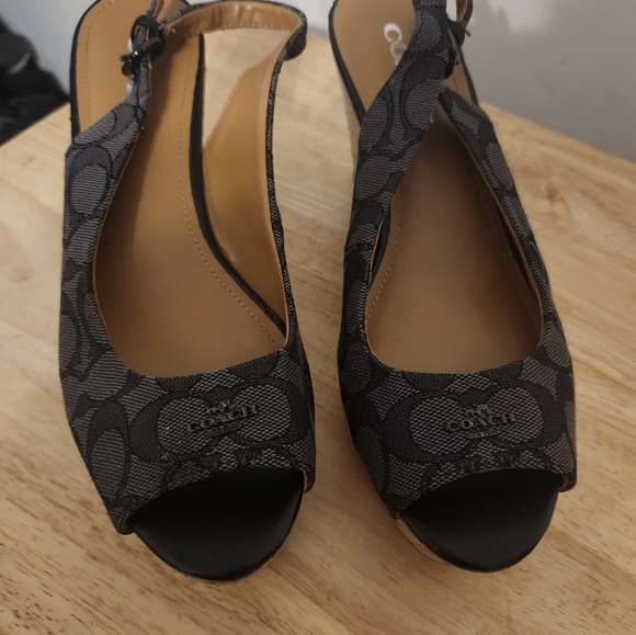Coach Ferry peek a boo sling back platform Signature Wedge Heel size 8.5 OFFER - Picture 3 of 7
